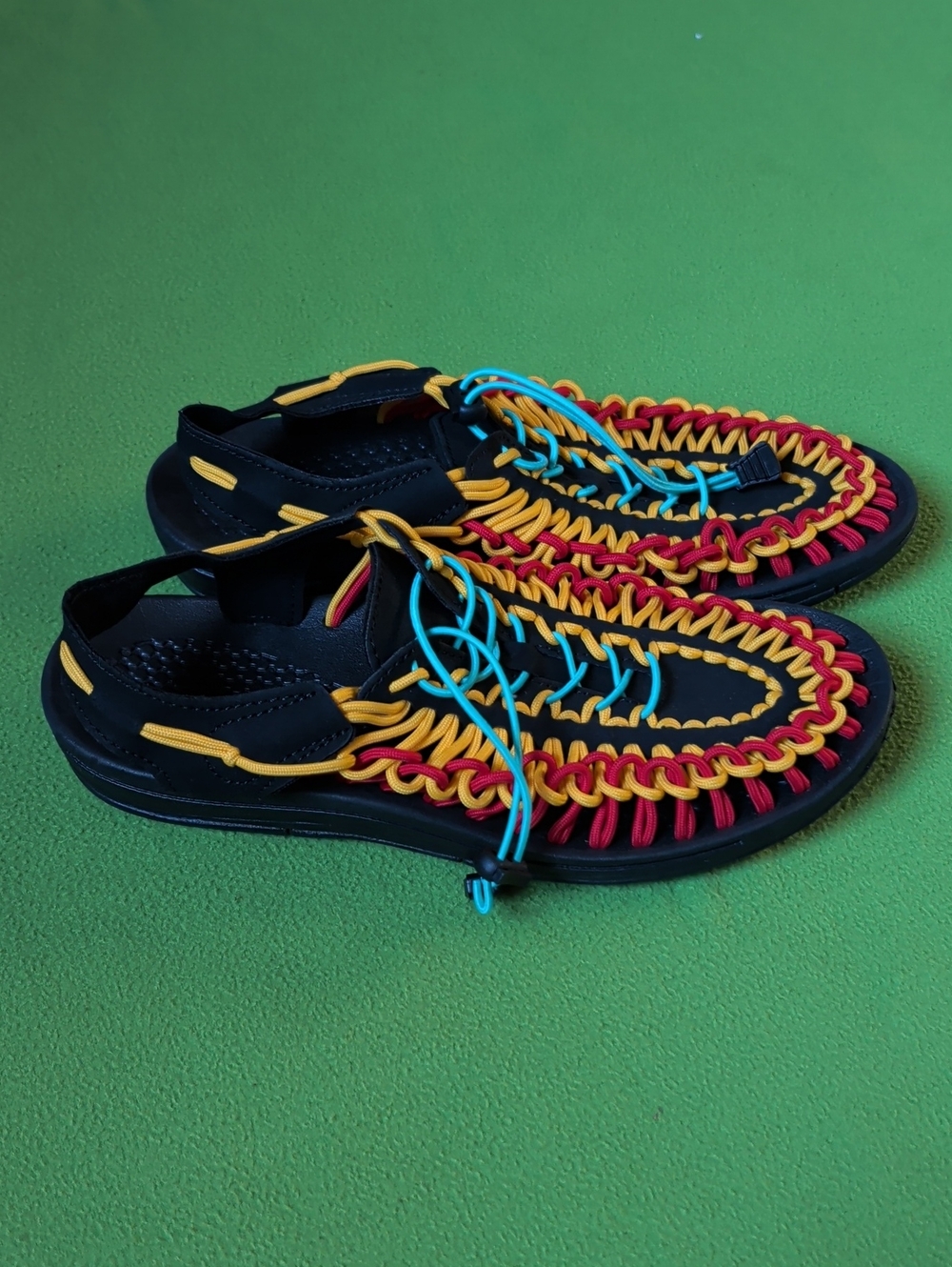 Black Woven Sandals with Red Gold And Green 9.5 Brand New